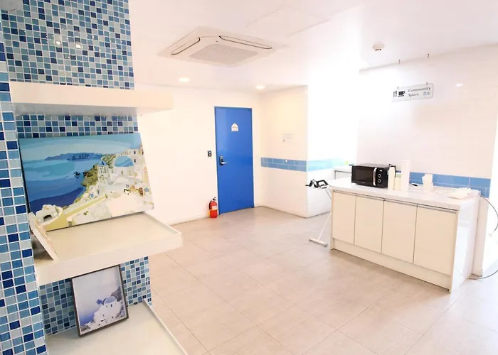 Hostal In Blue *